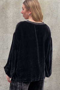 NICOLA SCREEN full gather sleeve velvet sweater | black ink
