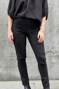 NICOLA SCREEN panel fitted trouser velvet | black