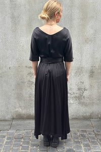 NICOLA SCREEN x over dress maxi black